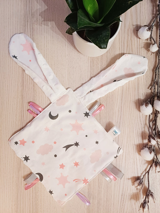 Doudou étiquettes oreilles de lapin